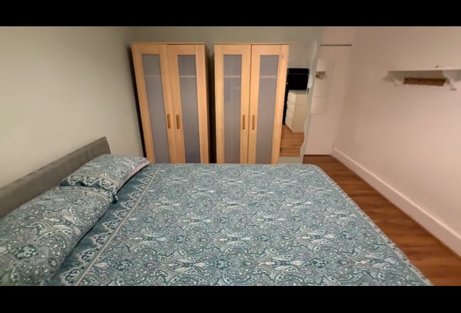 Large Bright Newly Decorated Double Room Main Photo