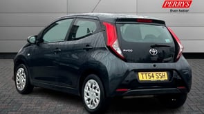 TOYOTA AYGO 2021 