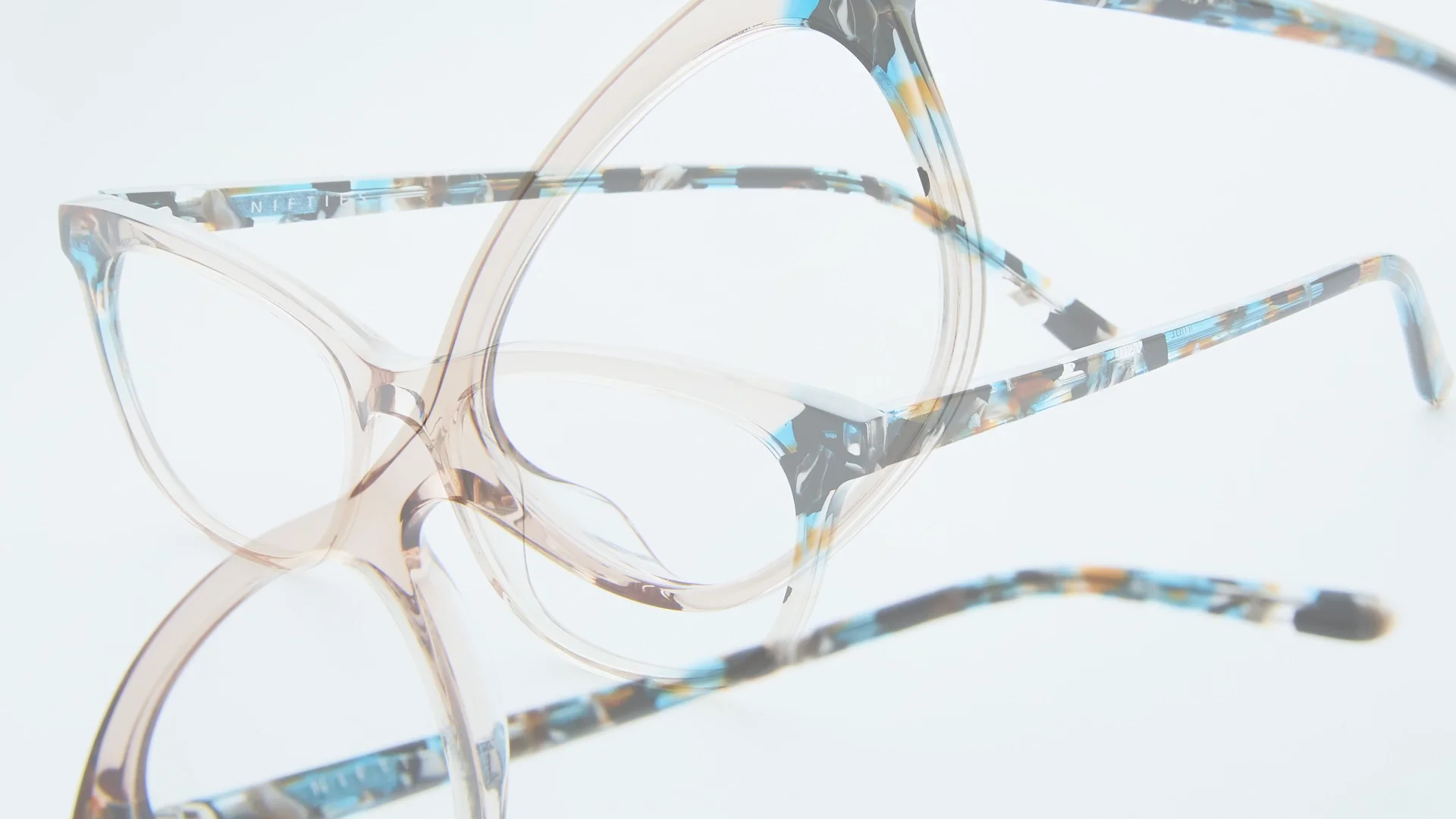 額装品/Canvas Of Blue（ケイト フィリップ） Embroidered Cavalier en Formes scarf 90 | Hermès USA