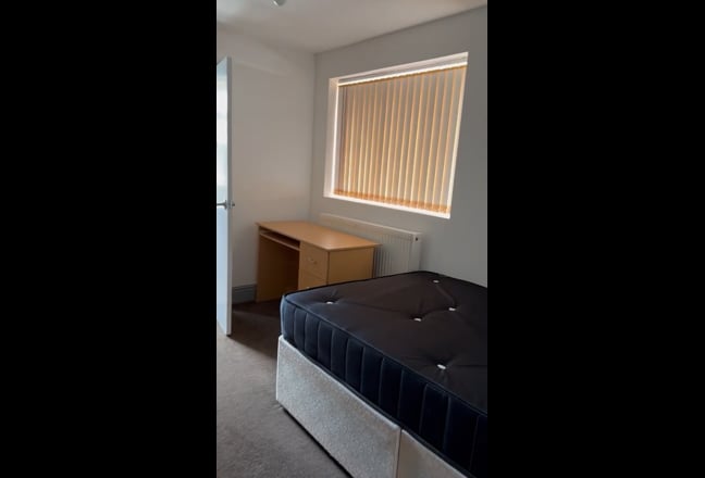 Ensuite Room - Dawlish Rd – Prime Location for UoB Main Photo