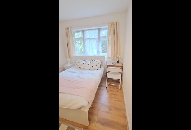 🏆Beautiful En suite Room Willesden Green🏆 Main Photo