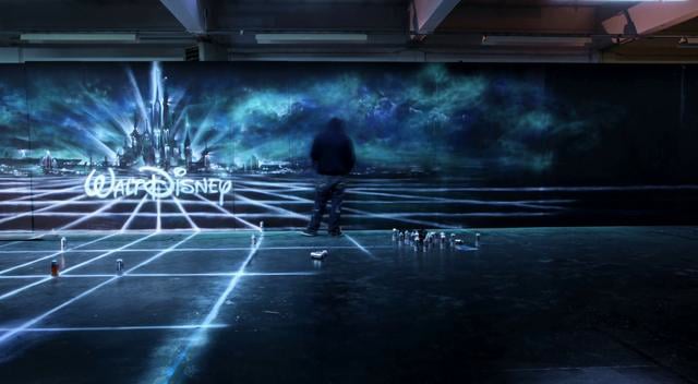Disney Presents : Tron Legacy - The Aerosol Mural
