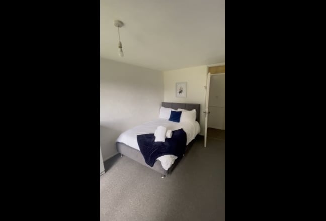 1 Double room and 1 single room  Main Photo