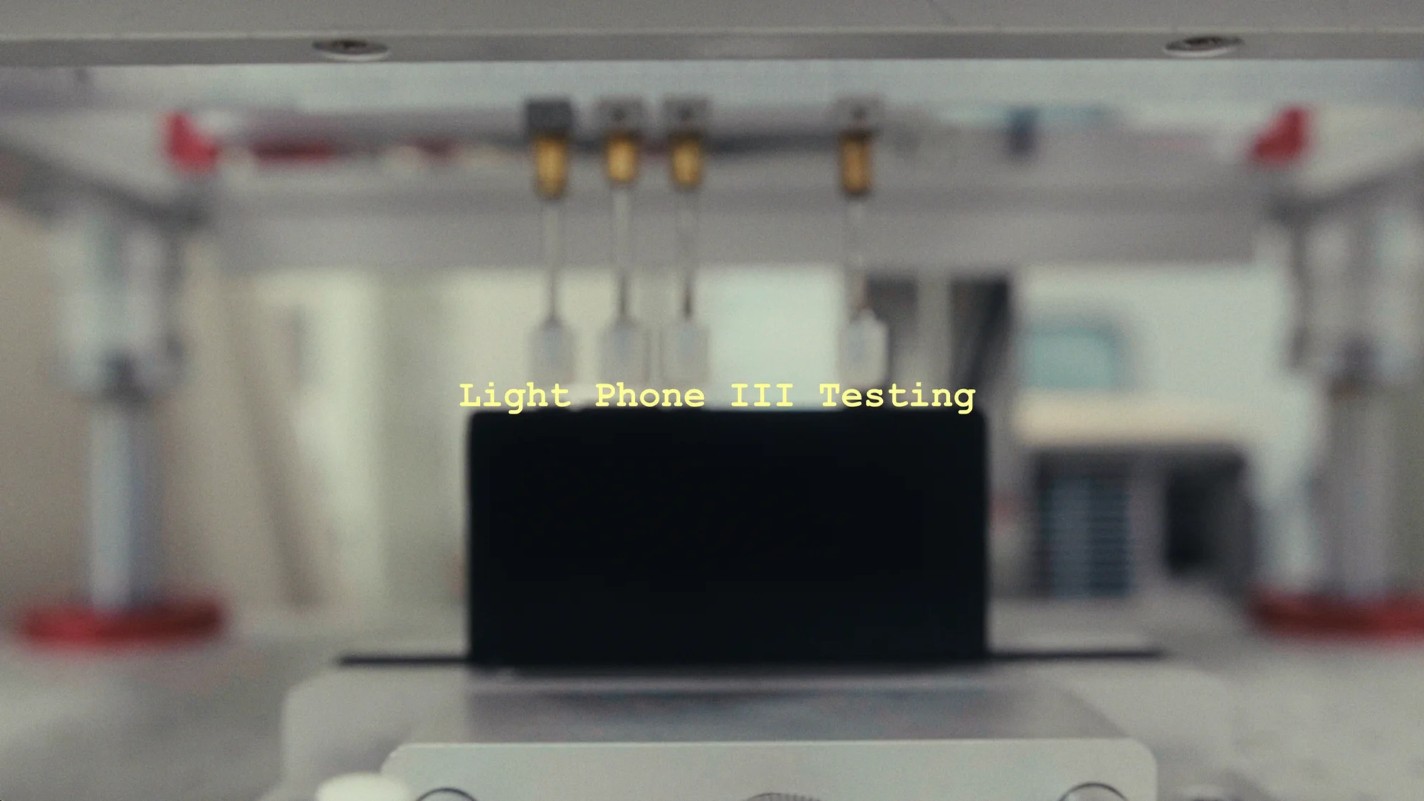 Light Phone III、初期ロット発送は3月初旬に遅れる模様。製品開発の方