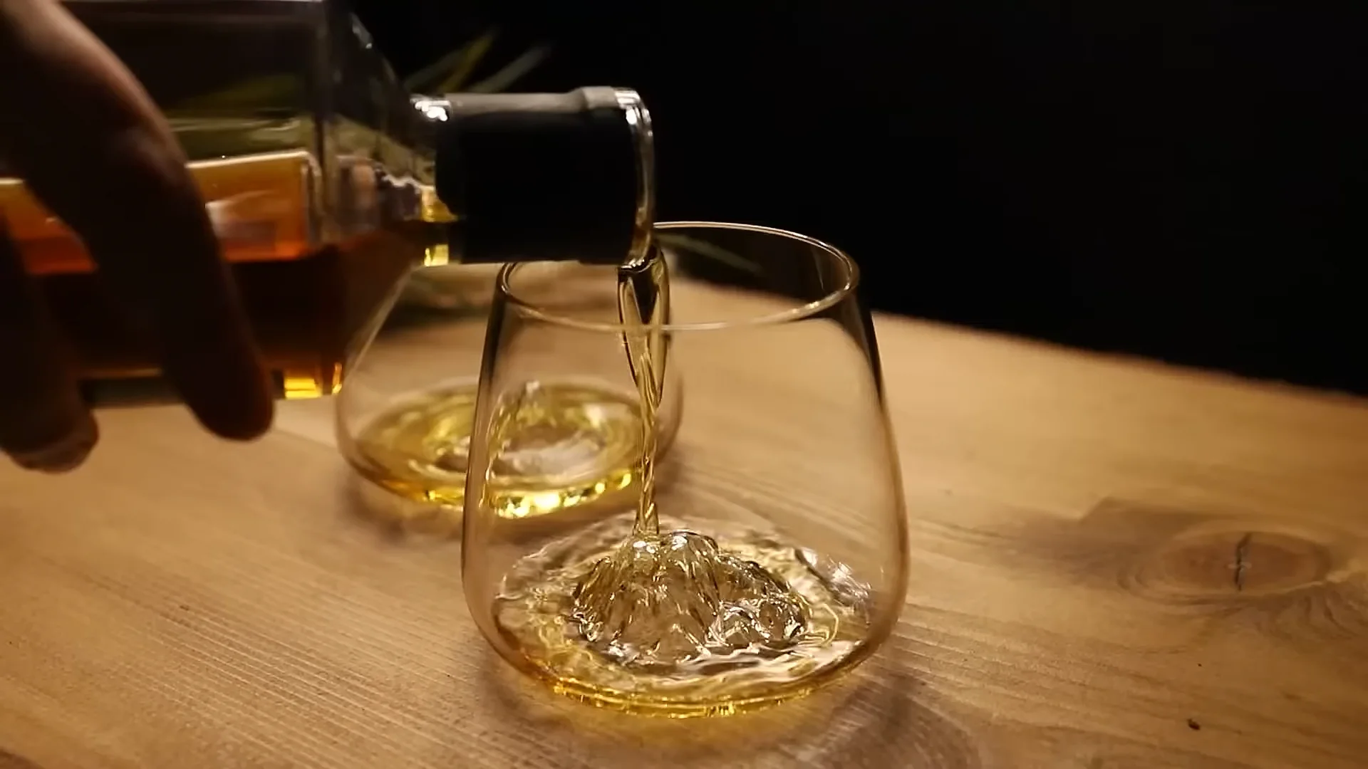 Set of 2 100% crystal Mount Zugspitze & Watzmann whisky glasses