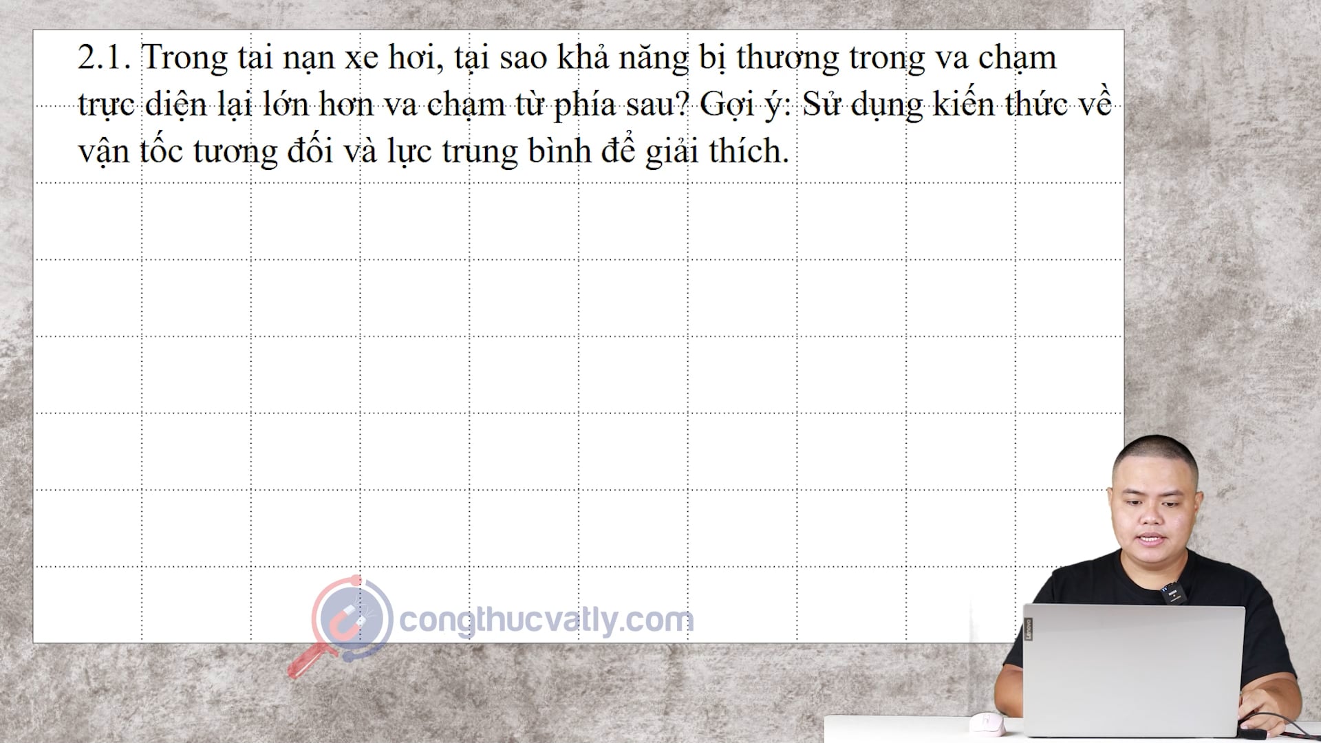 Trong tai nạn xe hơi, tại sao khả năng bị thương trong va chạm trực diện lại lớn hơn va chạm từ phía sau?