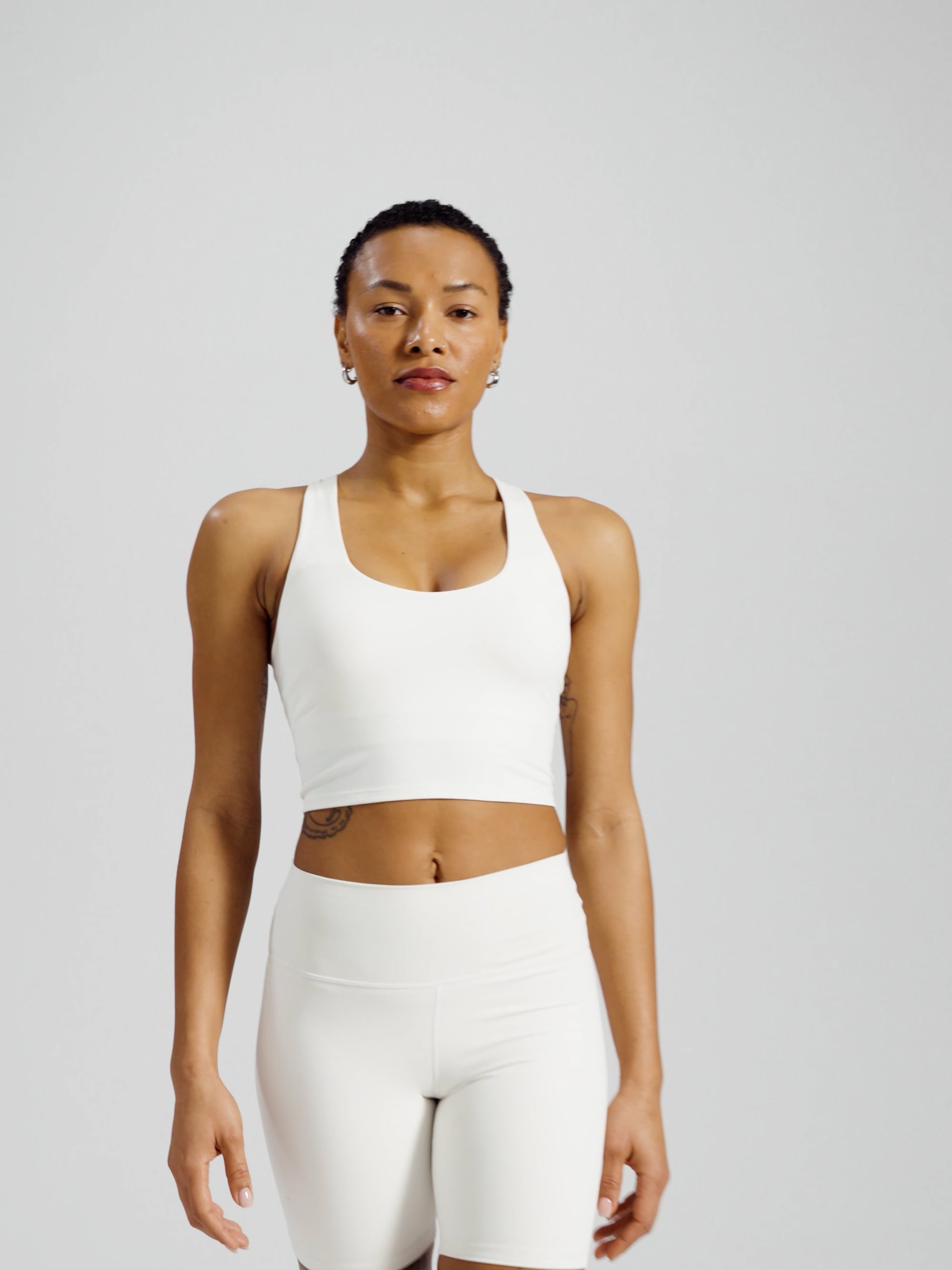 גופייה עם חזיה מובנית מבד ilios