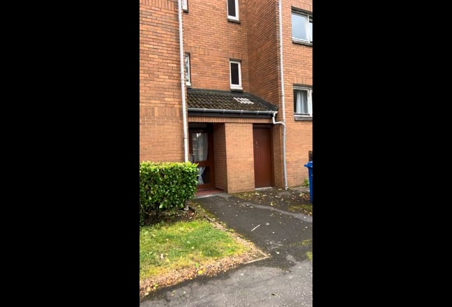 1 bed apartment in Ibrox Main Photo