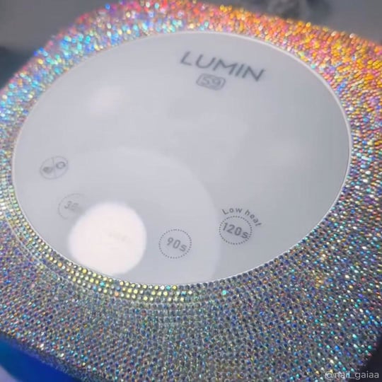 Video: Lumin S9 White Strass Uv Led LAMP 48W with Display , Timer , Automatic Sensor Video: Lumin S9 White Strass Uv Led LAMP 48W with Display , Timer , Automatic Sensor