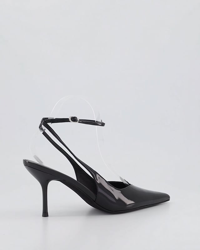 EXECUTIVE /Black Patent