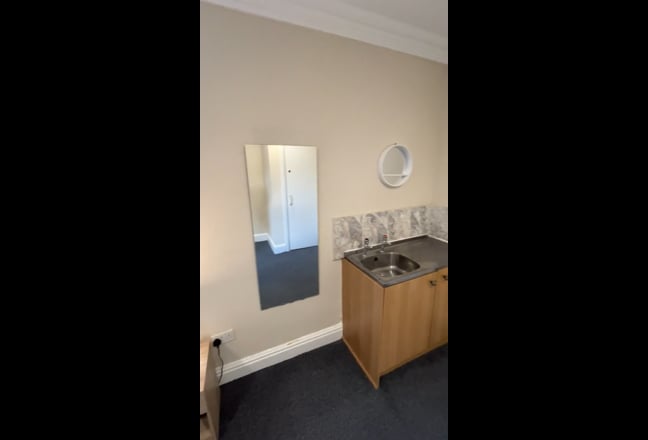 Stunning Furnished Single Room in Worksop  Main Photo