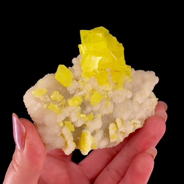 Sulfur on Aragonite (classic material)