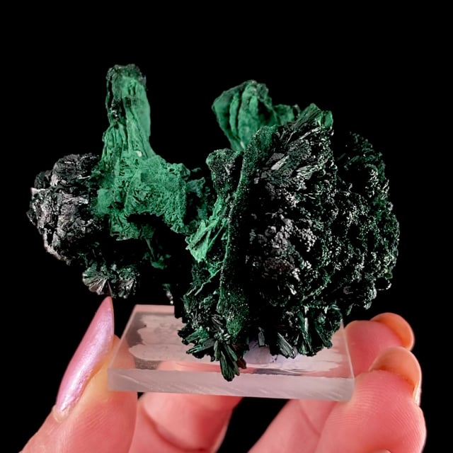 Malachite pseudomorph after Baryte