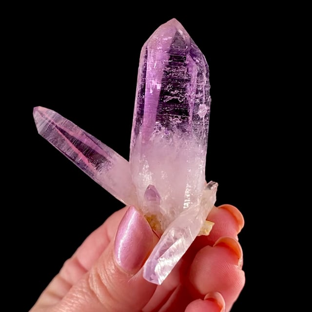 Quartz var: Amethyst (classic material)