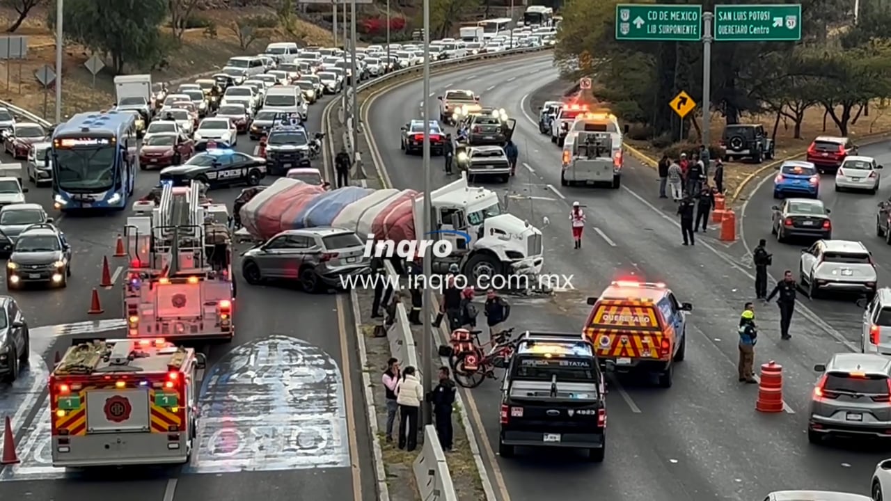 Fuerte accidente automovilístico en Bernardo Quintana