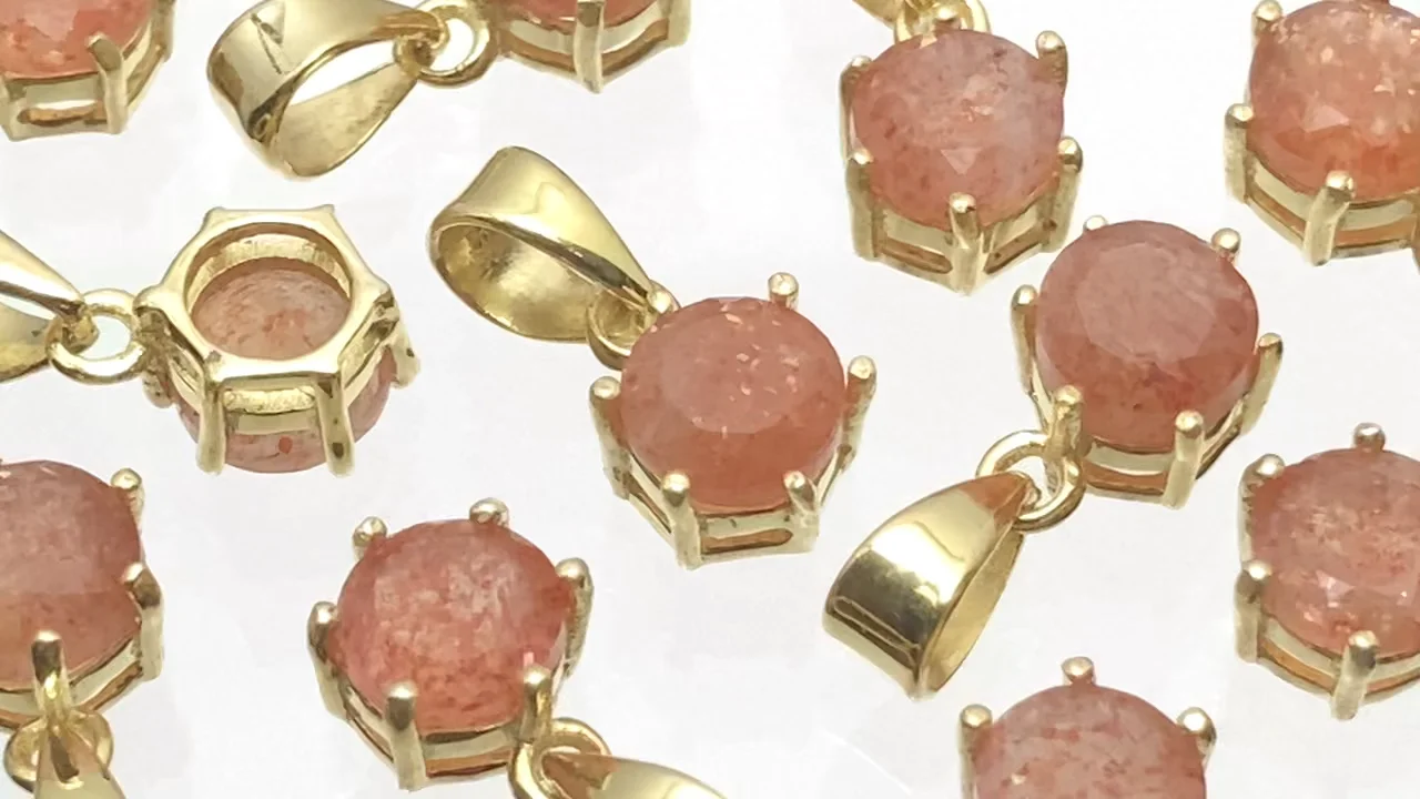 サンストーン ラウンドファセットカット ペンダントトップ7×6×4mm