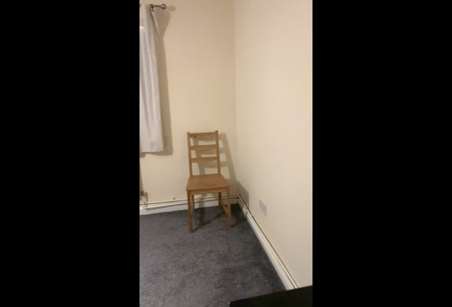 Large double bedroom for rent Main Photo