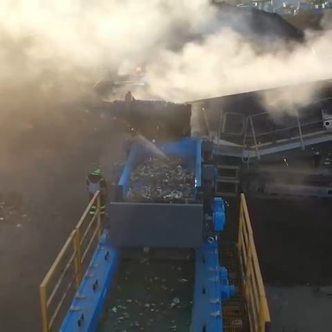 https://i.vimeocdn.com/video/1969734476-73d590bc057074ab19ec4918b12aabeeaa4839e7161c9fd7a016ba971af5664e-d