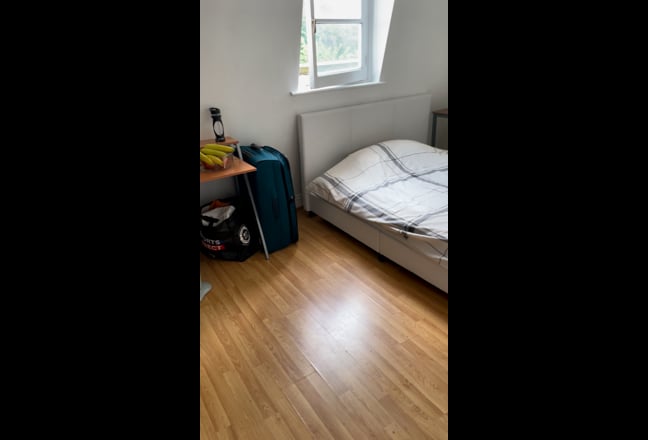 Large Double room in Battersea Main Photo