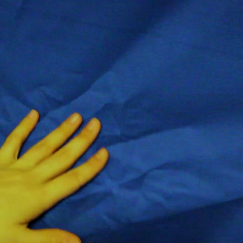 Vidéo: Gabardine 100% coton - Bleu