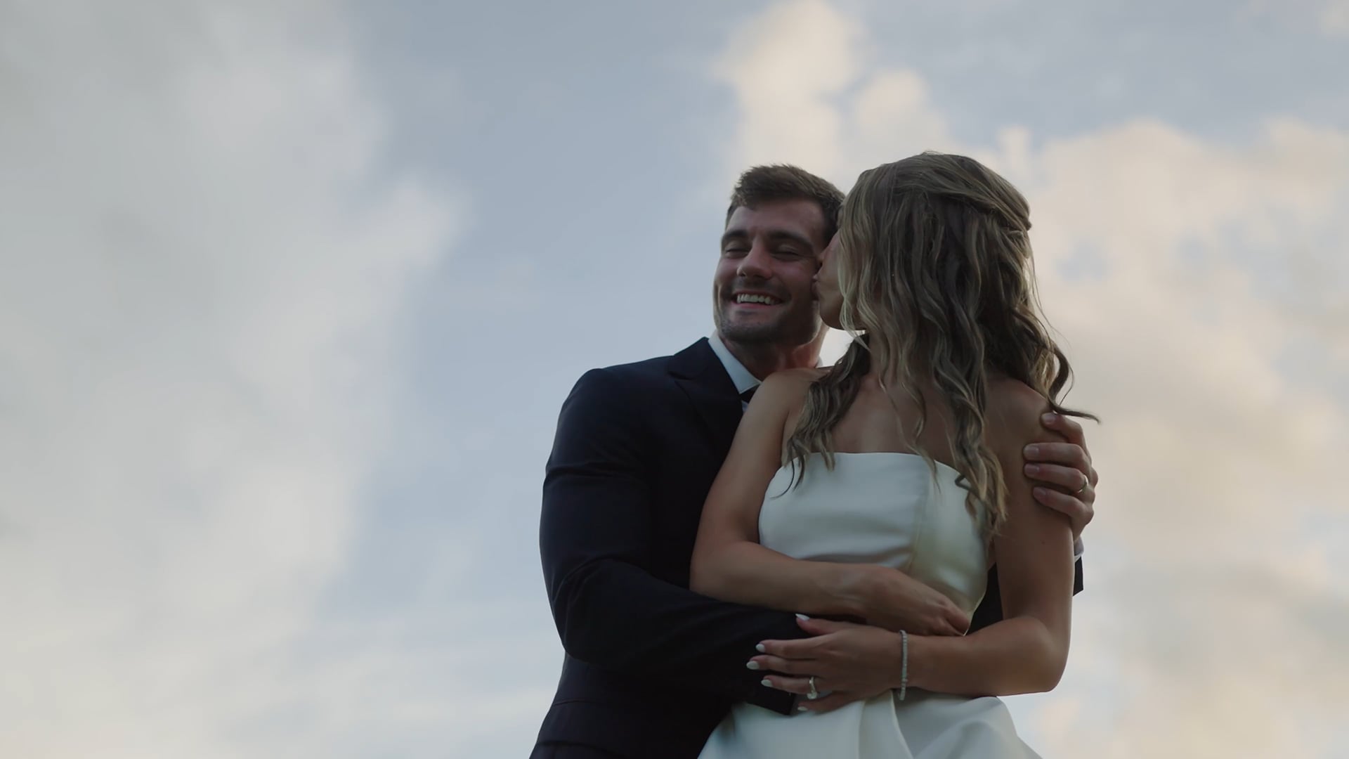 35N - Emma & Carrington (Trailer)