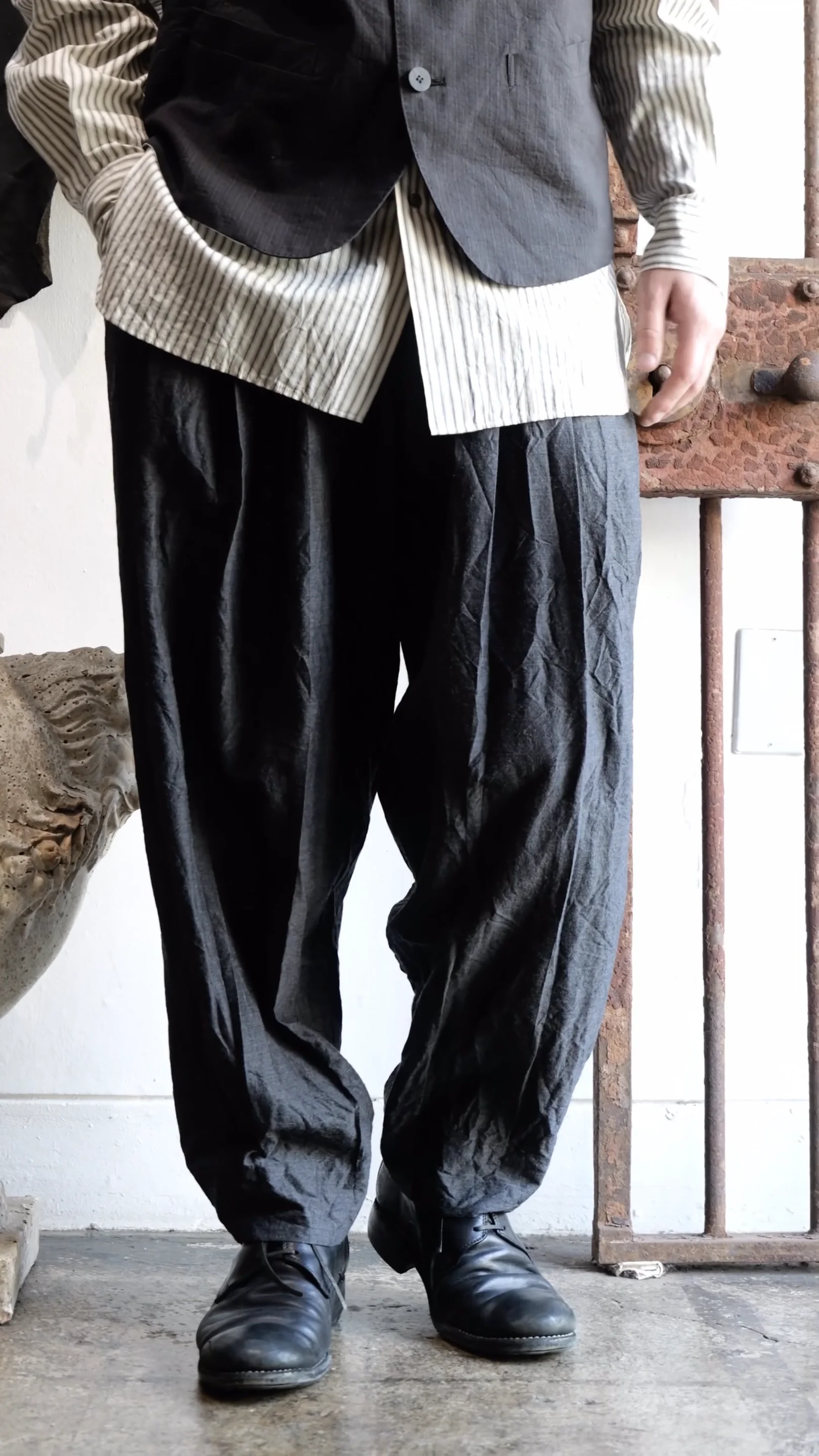 PANTS026. Triple Pleated Wide Poplin Washer. Gray