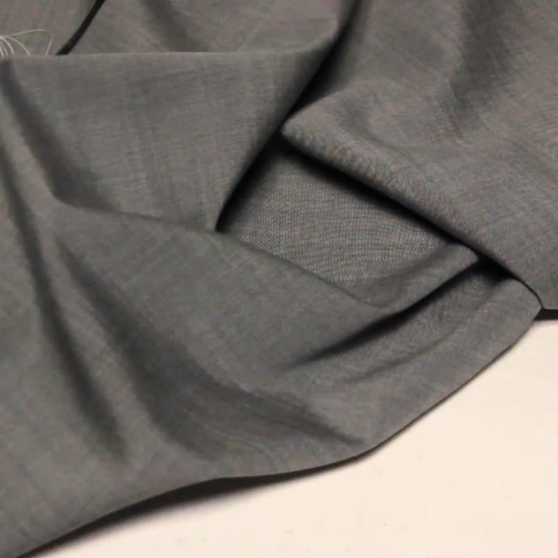 Vidéo: Tissu tailleur fil-à-fil 100% laine - Noir & blanc
