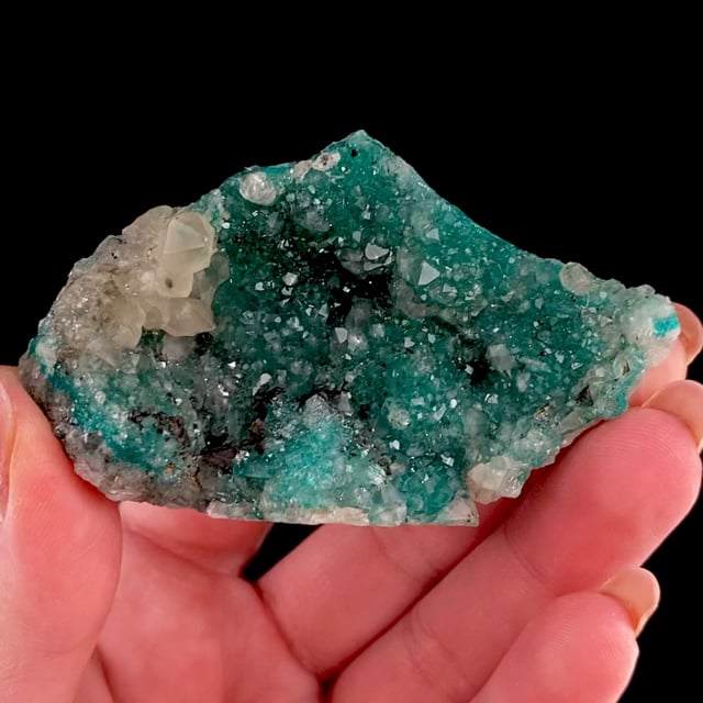 Dioptase included in Quartz