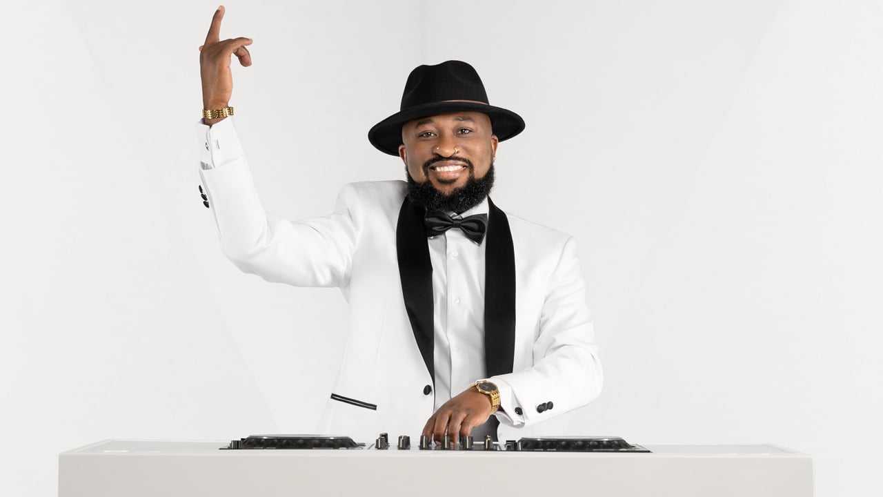 DJ DEVINE