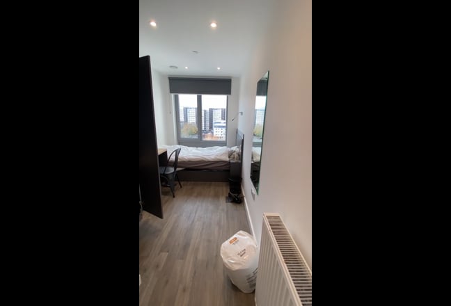 Student Ensuite, Great Court, London, 6th floor Main Photo