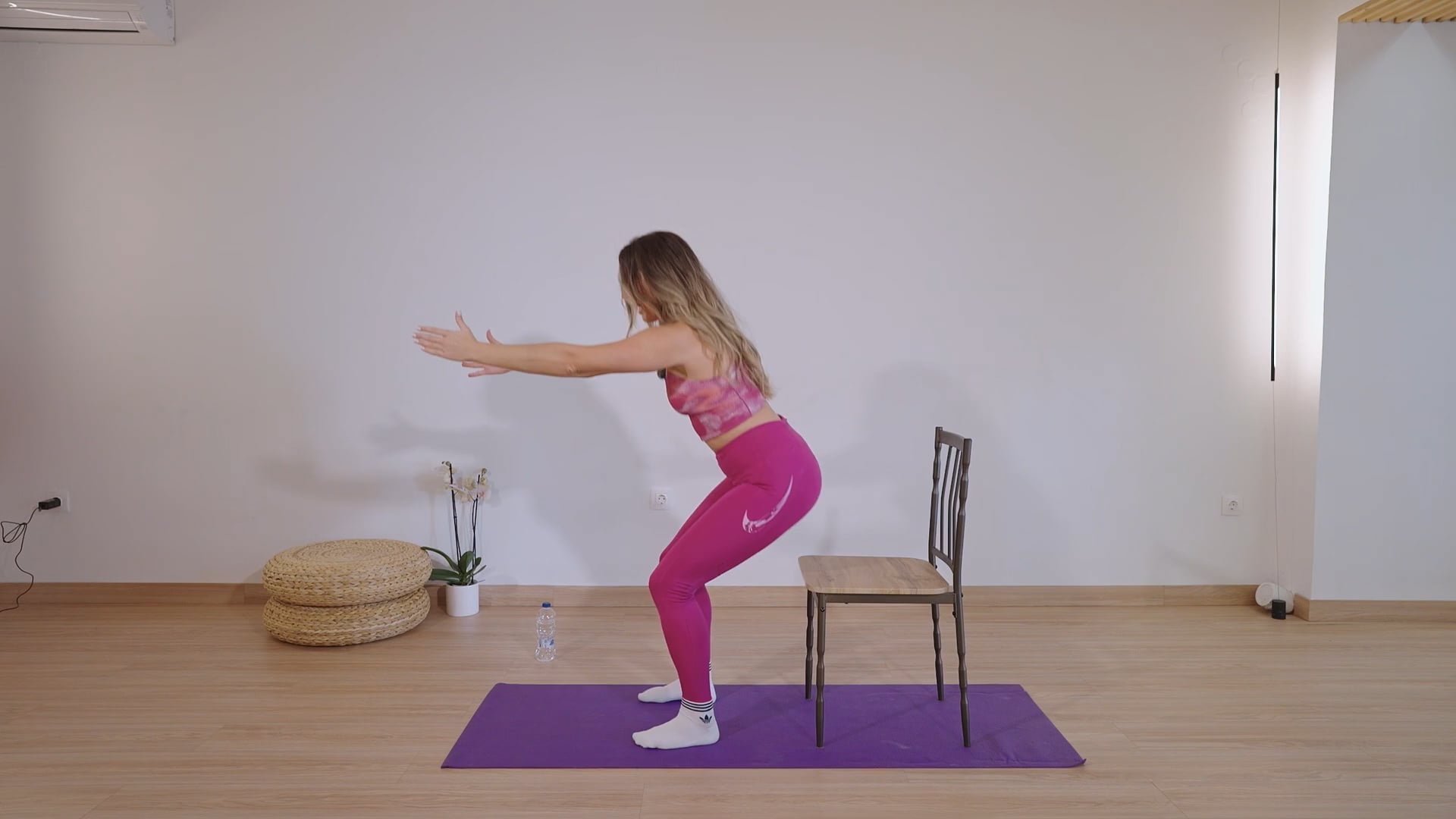 chair workout για όλο το σώμα Thumbnail