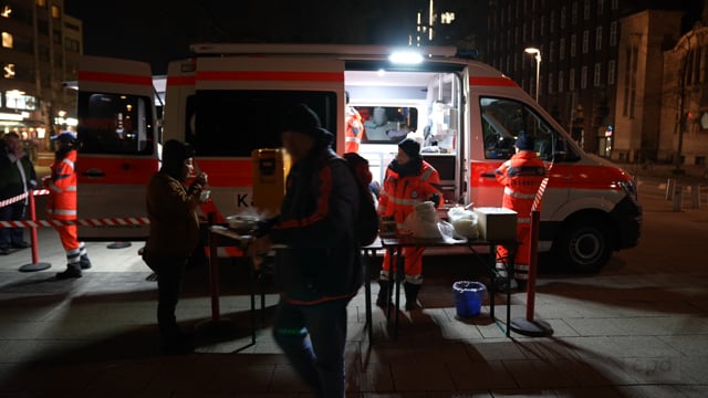 Wärme im Winter: Kältehilfebus versorgt Obdachlose