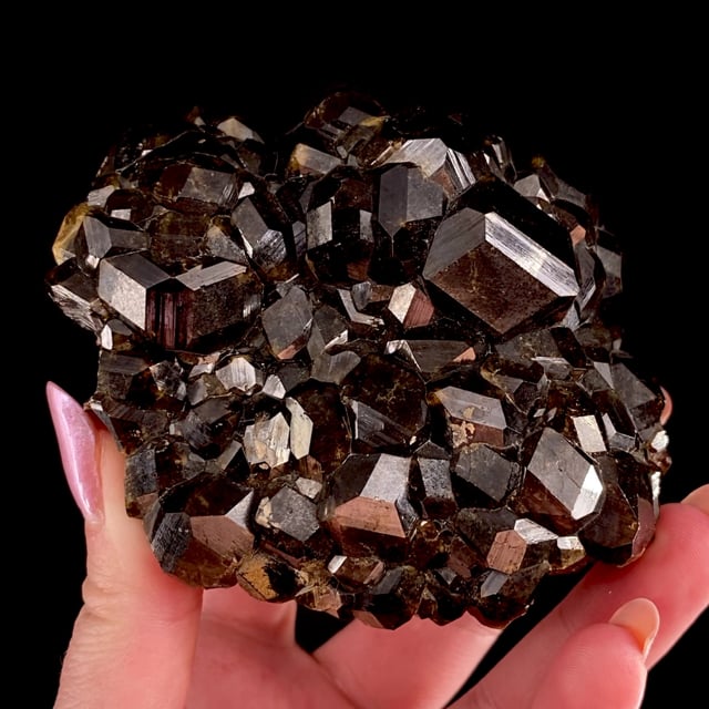 Yosh kokraklar onanizm qiladi