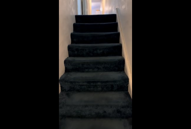 Superb top floor flat Main Photo