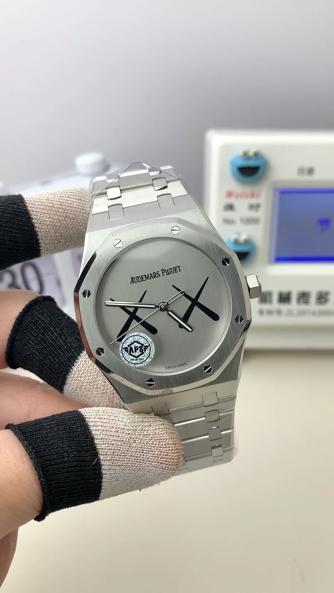 完売品⭐️新品タグ付き ⭐️Mサイズ ANEW KOH+ Shokz(ショックス) OPENDOTS ONE Black SKZ-EP-000054 イヤーカフ型