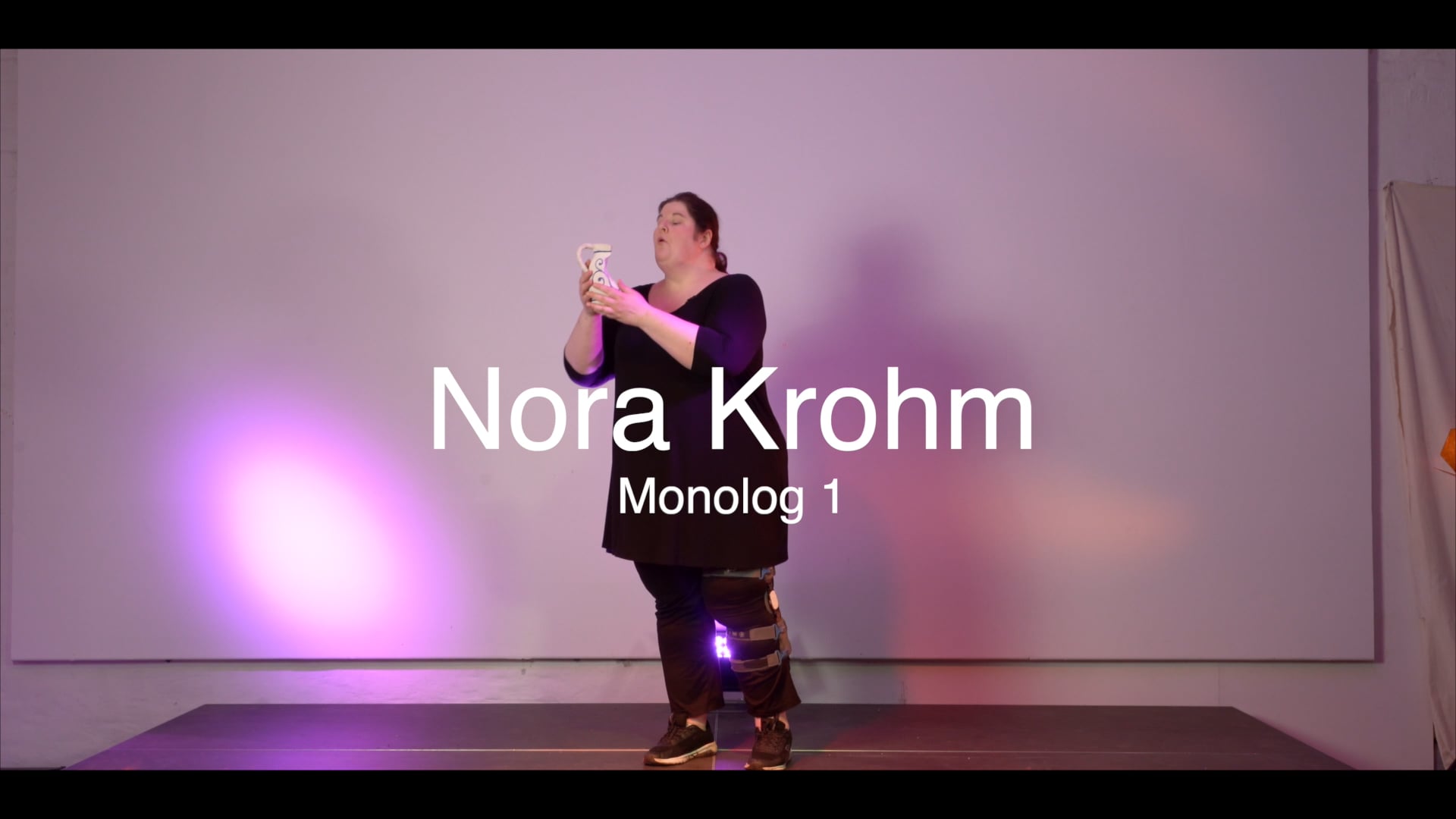 Nora Krohm: MARTHE aus DER ZERBROCHENE KRUG von HEINRICH VON KLEIST