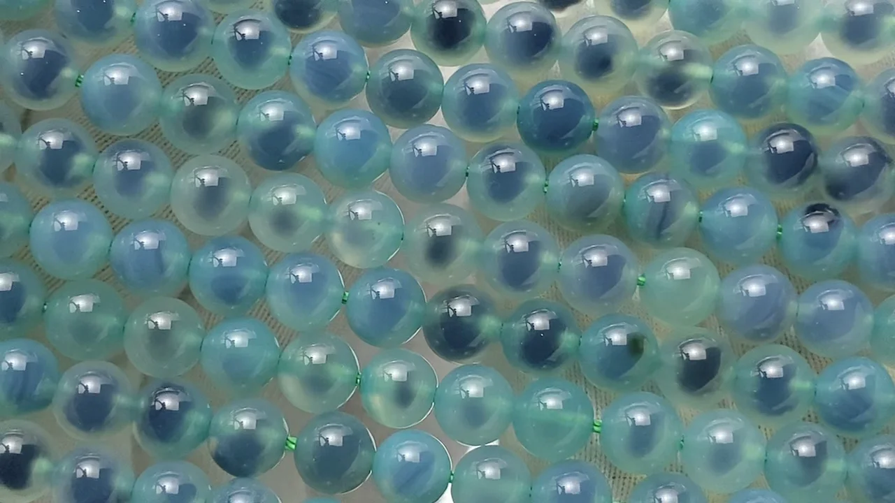 ルビーの回紋珠とタピオカアゲート ルビーの回紋珠とタピオカアゲート