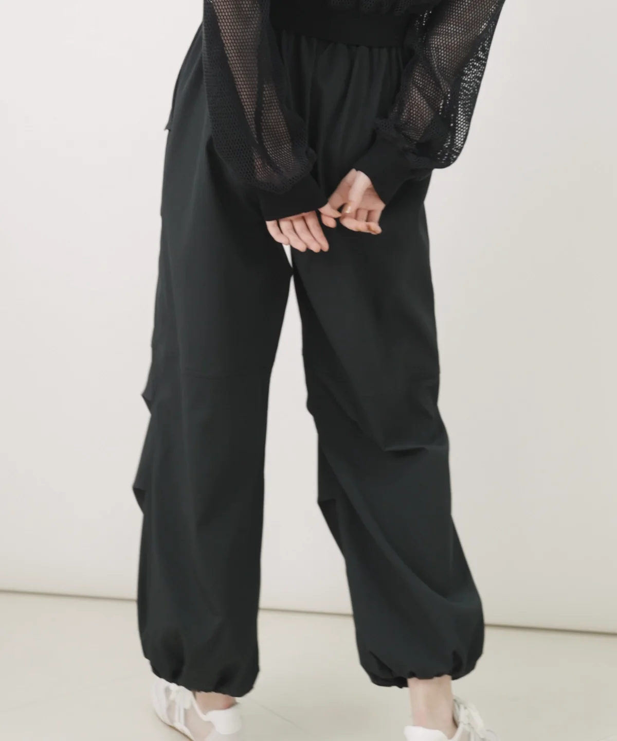 ESSENTIAL / コーデュロイライクパラシュートパンツ BOTTOMS Night