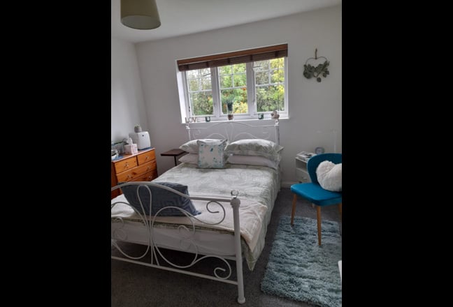 Beautiful double ensuite room in leeds Main Photo