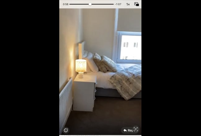 Battersea - Lavender Hill.  Small single room  Main Photo