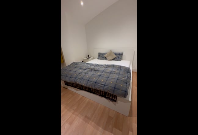 Beautiful, Modern Double Room near UON/City Center Main Photo