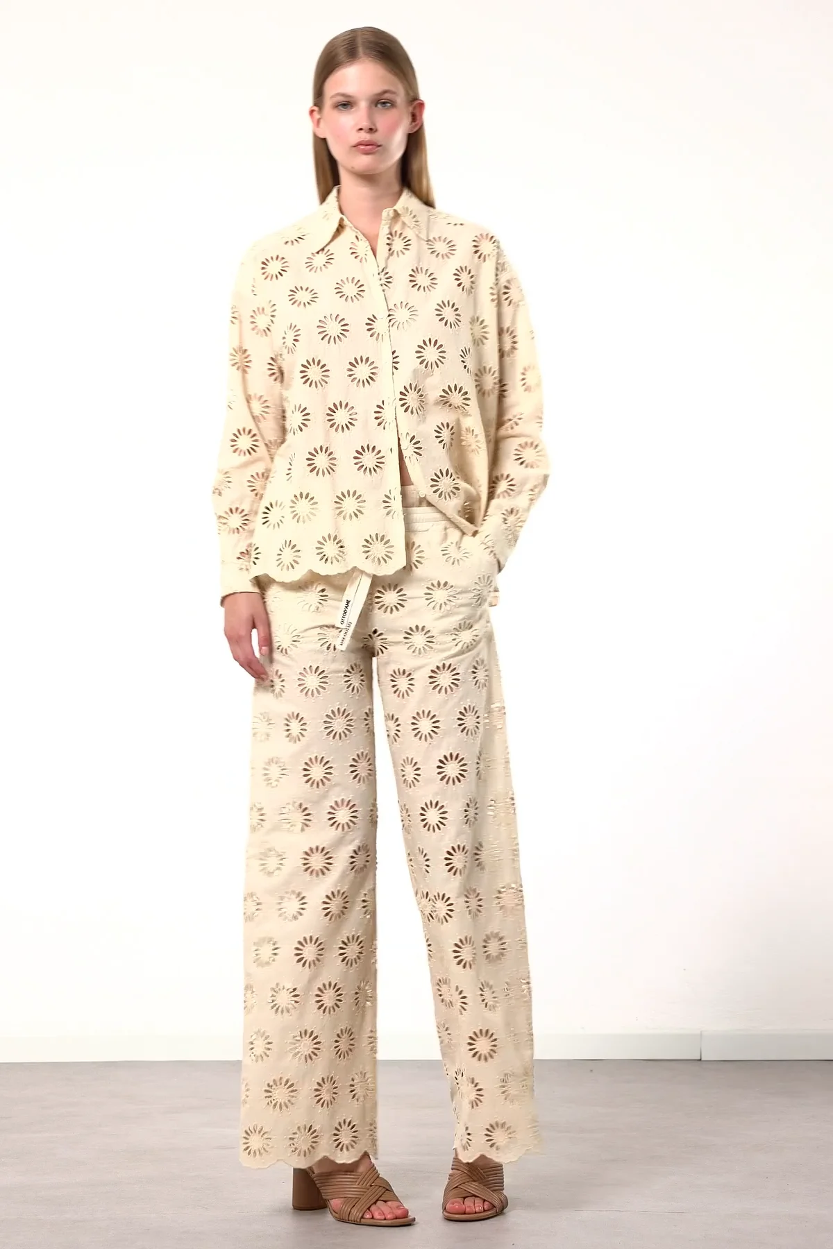 BDSPL EMBROIDERY EASY PLEATED TROUSERS | APHRODITEGANG HOLDINGS