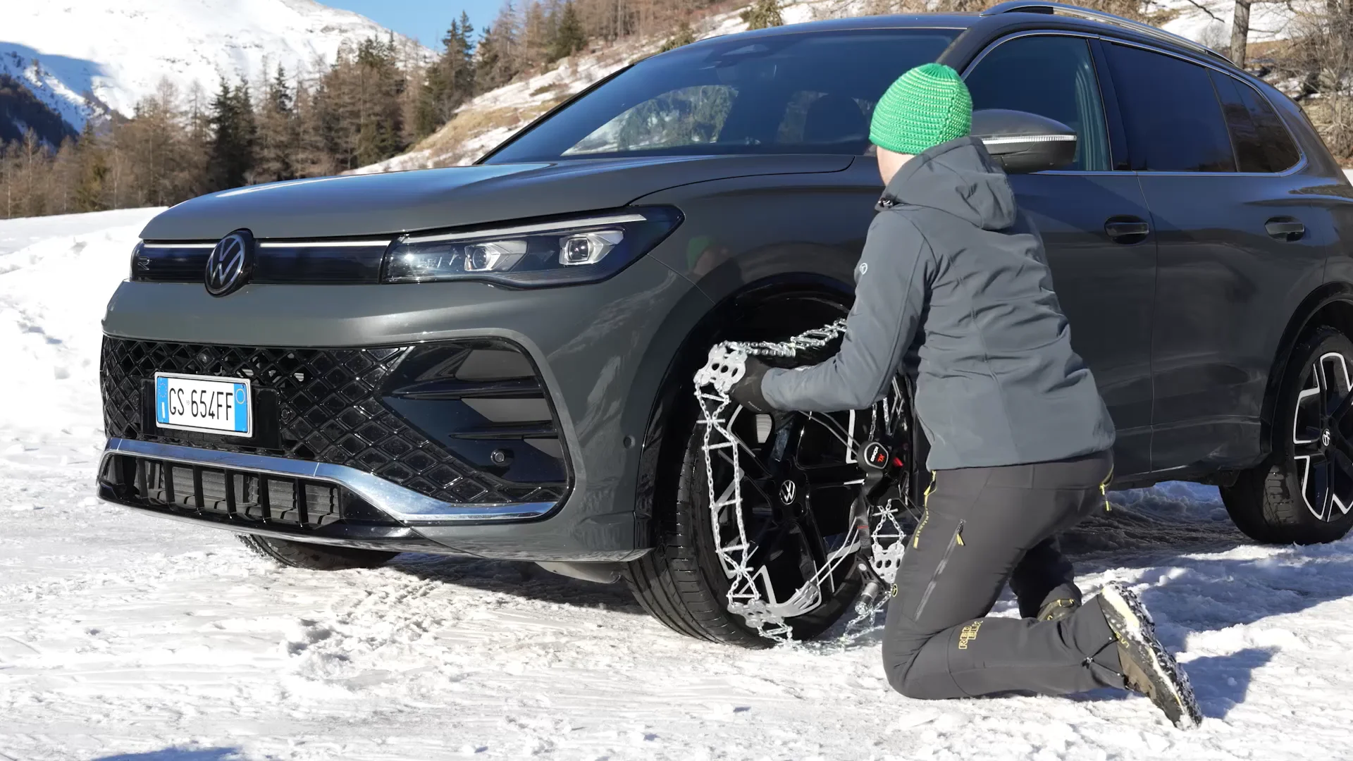König K-Summit XL. The external snow chain for small SUVs