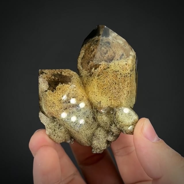 Quartz with clay inclusions | Corinto, Minas Gerais, Brazil