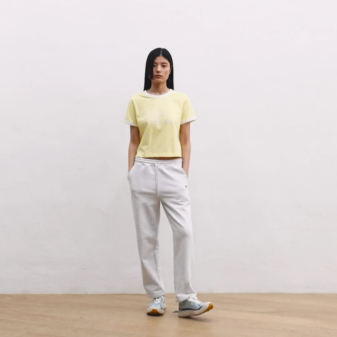 BOOST SALE 20%] W`S SCRIPT LINGER TEE-LIGHT YELLOW - GOALSTUDIO