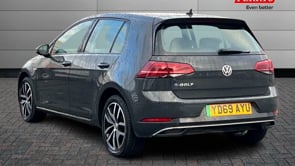 VOLKSWAGEN GOLF 2019 (69)