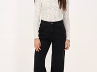 Off-white lace top with long sleeves | My Jewellery