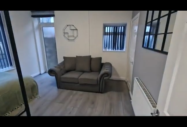 Duplex Studio Apartment - Ready Now!!  Main Photo