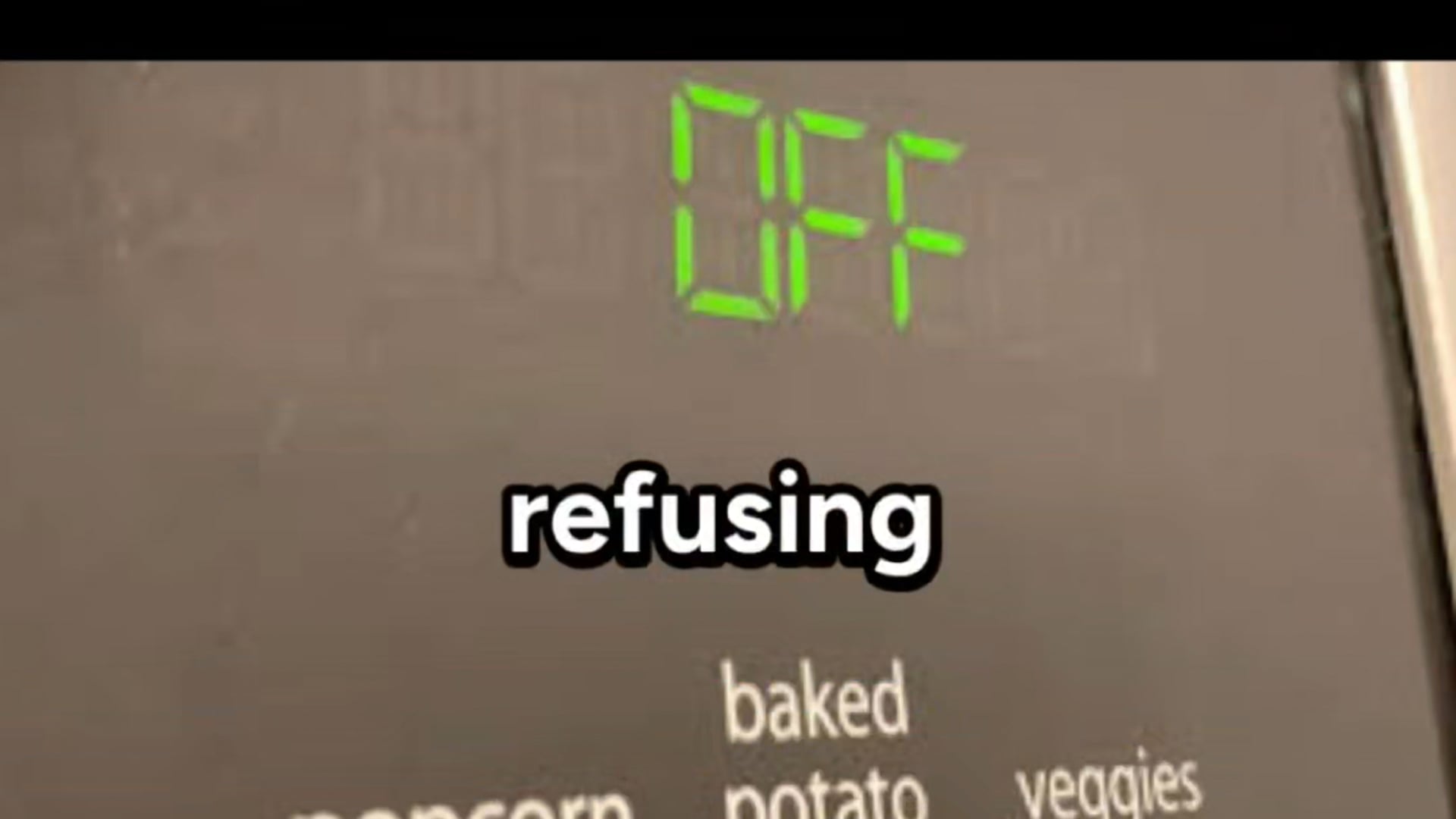 why can't I use the microwave with the door open