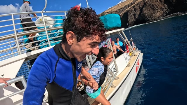 Play video: Molokini Snorkeling